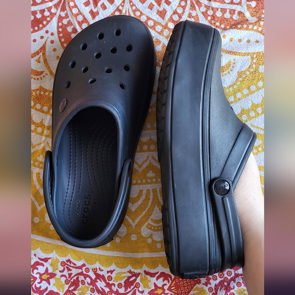 Crocs Crocband Platform Clog - All Black (Size 7) Great condition